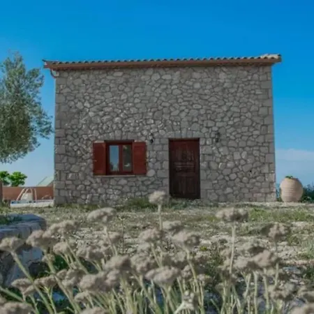 Maria-eleni Villa *